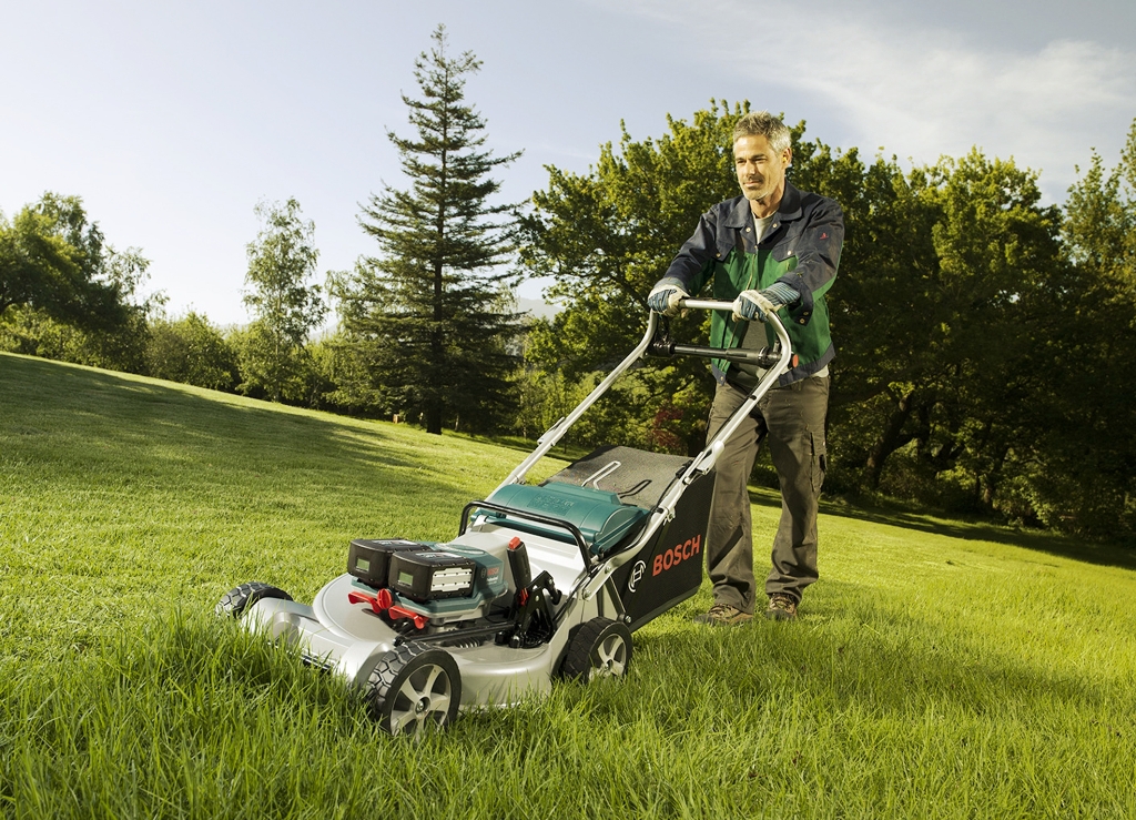 Best Battery Push Lawn Mowers