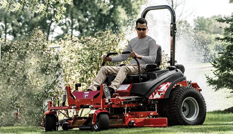 15 Best Commercial Lawn Mowers in 2021