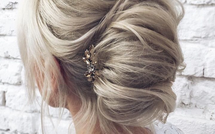 DIY French Twist Up-do for the Holiday Season