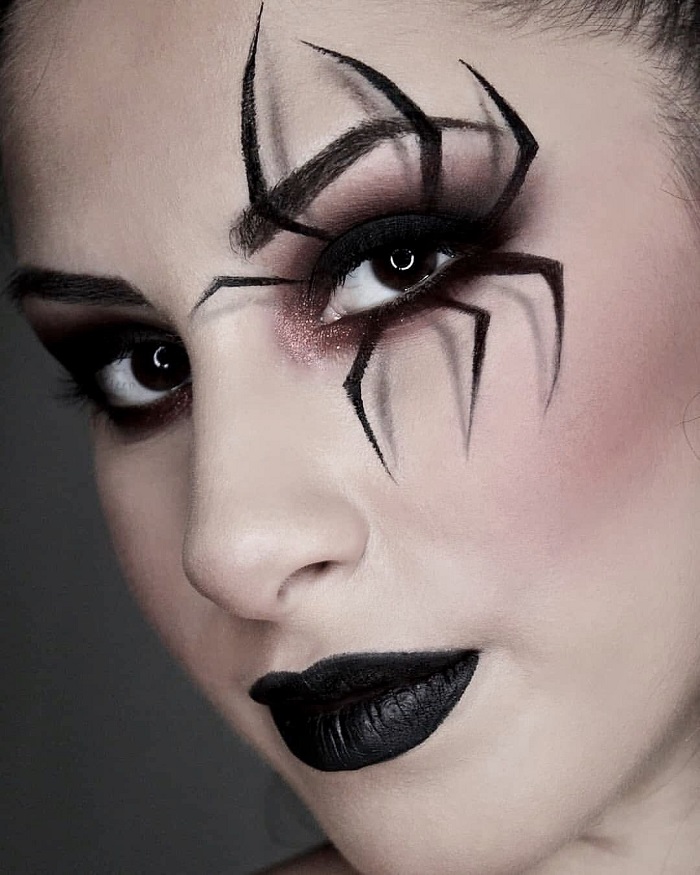 How to Do Spider Look Halloween Makeup