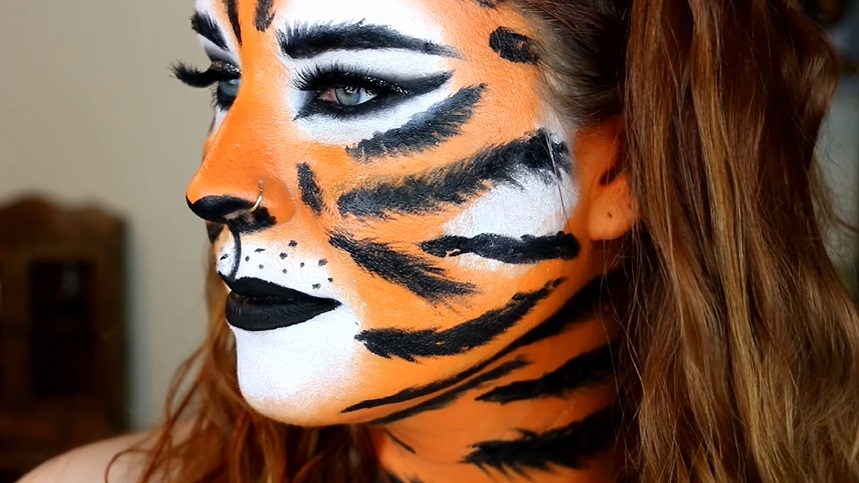 How to Do Tiger Makeup