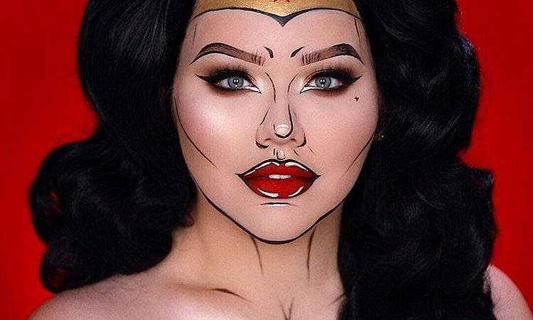 How to do Comic Halloween Makeup: WONDER WOMAN