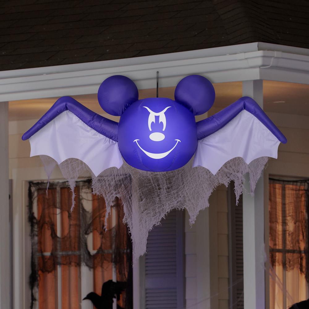 Disney halloween decorations