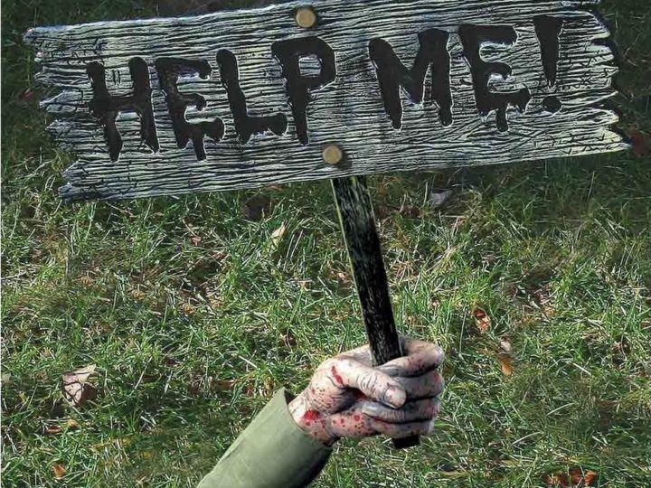 Make Your Halloween Creepy With This Zombie Theme Decoration Ideas