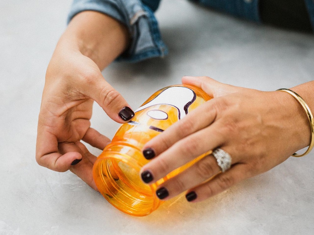 How to Decorate Mason Jar for This Halloween: 10 Different Ideas